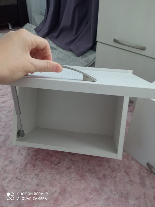 Подвесные полки.