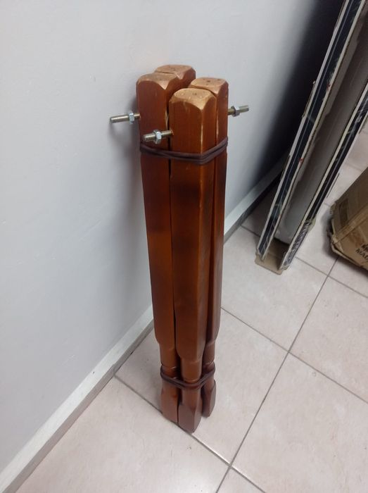 Круглый стол (домалақ үстел)