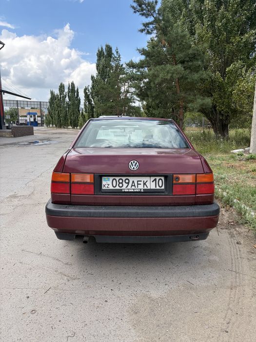 Автомобиль Volkswagen Vento