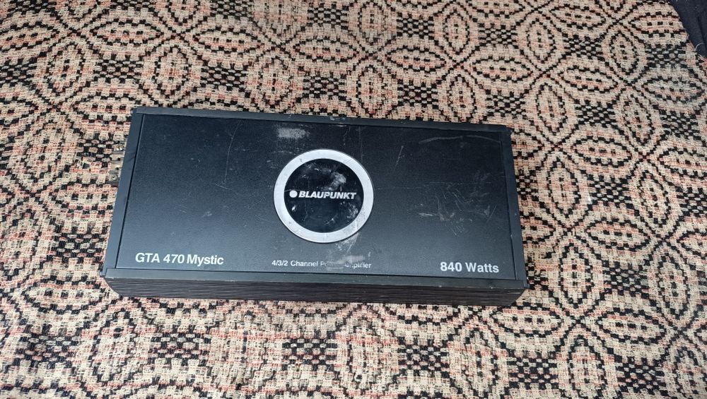 Усилвател Blaupunkt GTA 470 Mystic-840 Watts