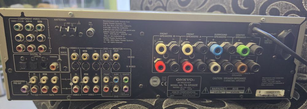Onkyo TX-SR502E receiver