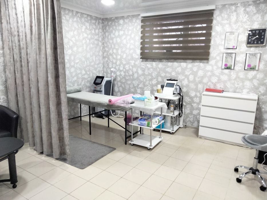 Продам помещение 5мкр дом 14.