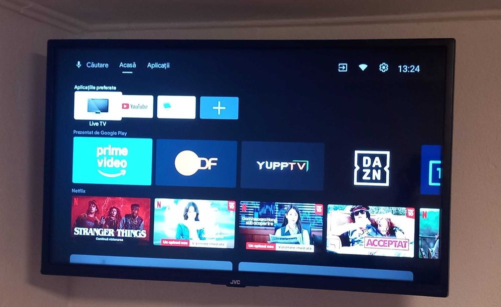 Televizor JVC smart cu telecomanda conform imagini anunt