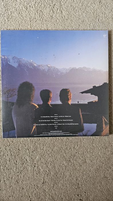 Продается виниловая пластинка QUEEN-MADE IN HEAVEN,1995 г.