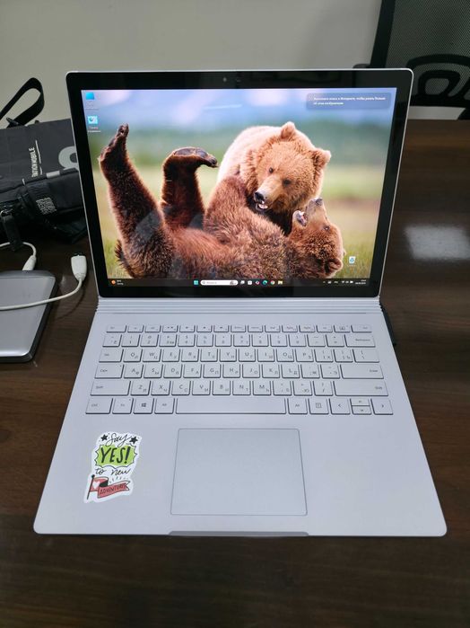 Microsoft Surface Book 2 Intel i5-6300U