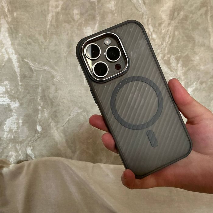 IPHONE 16 pro 8/128 GB. Аккумулятор-100%. Гарантия до 20 августа 2026