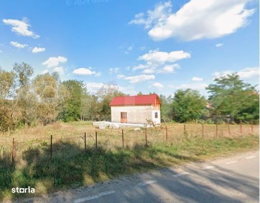 Teren intravilan 1300 mp, cu casa de lemn, Luna de Jos