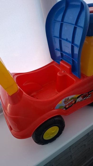 Продам толокар(машина)