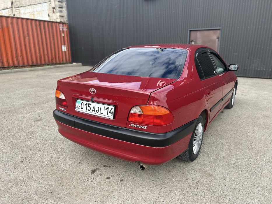 Продам тойота авенсис