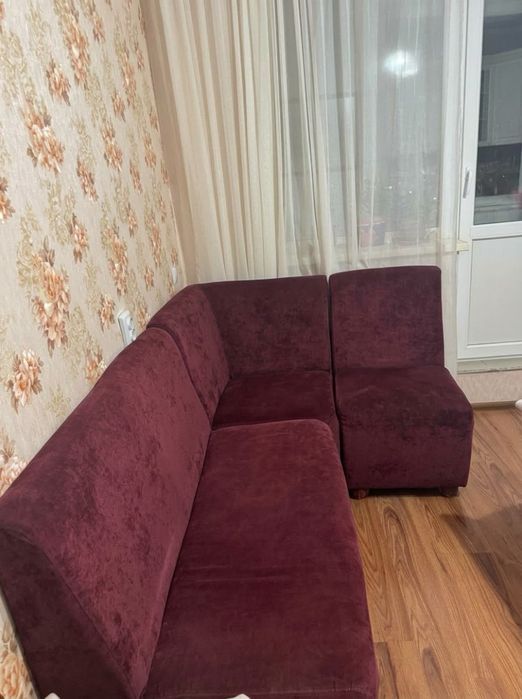 Продам диван угловая