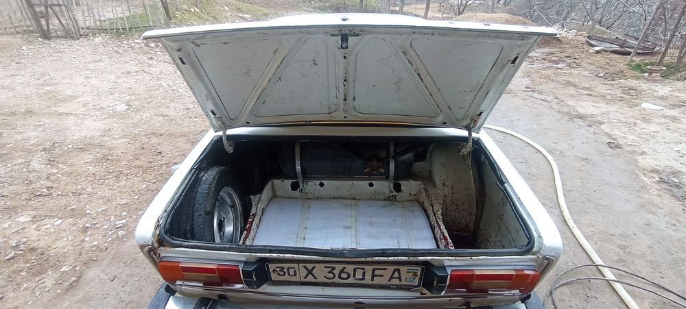 Vaz2106 mashina sirochni sotiladi