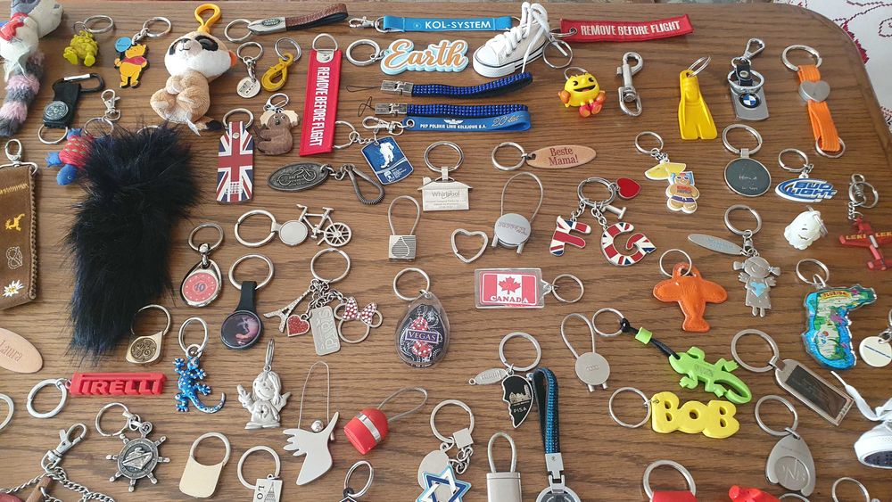 Колекция ключодържатели 336 + 71 връзки за ключове