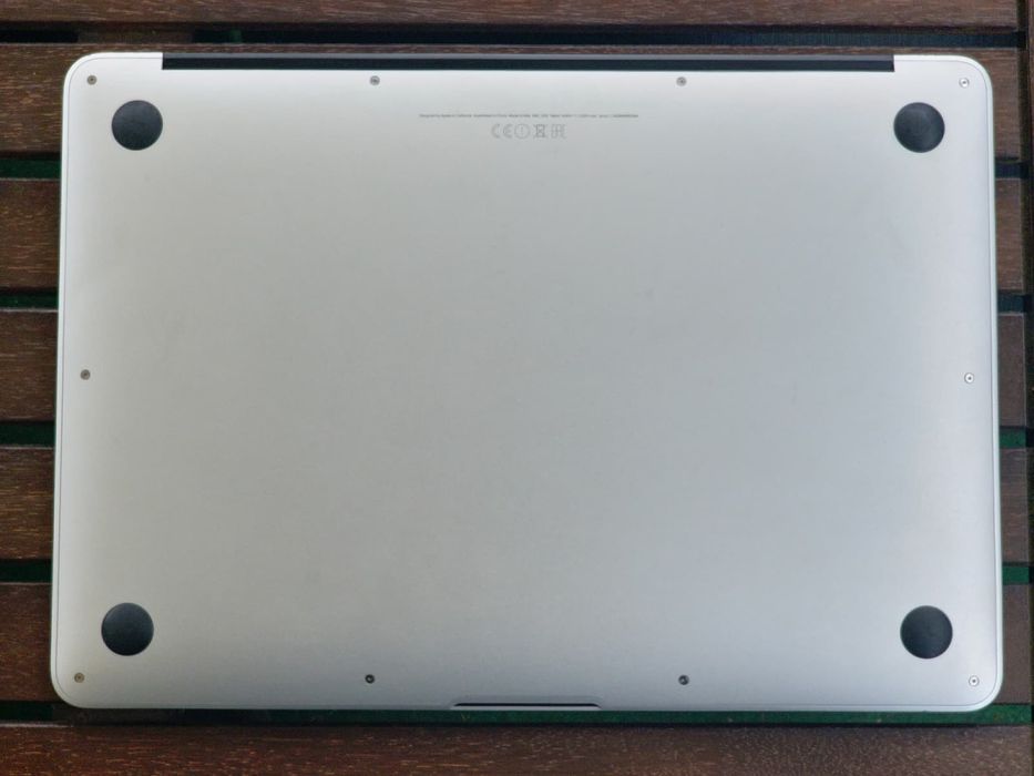Macbook Air 2015 - i5 1,6 ghz - 8 gb ram - SSD 256 gb