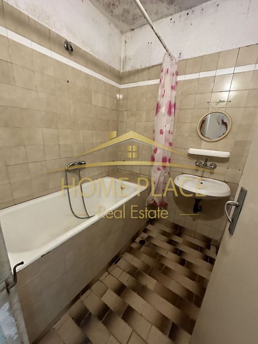 Продава се Тристаен апартамент в Варна, Централна поща - 133 кв.м за 1346 €/кв.м - Снимка #11