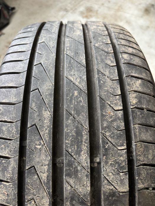 Vând 2 Roti, Jante originale Audi pe 17 cu cauciucuri de vară