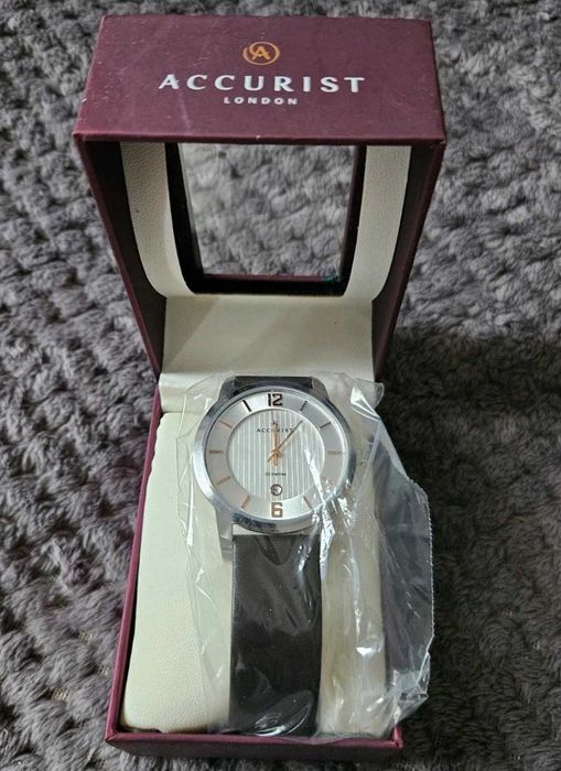 Impresionant ceas vintage Accurist model 7157 – unisex  bărbaţi dame