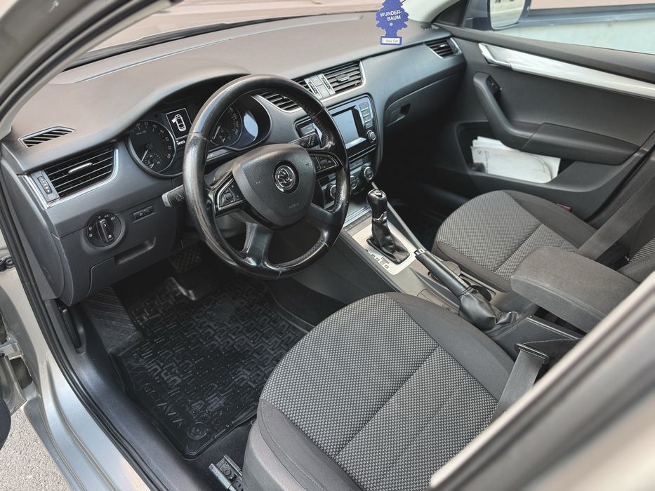 SKODA Octavia 2015 — imagine 5
