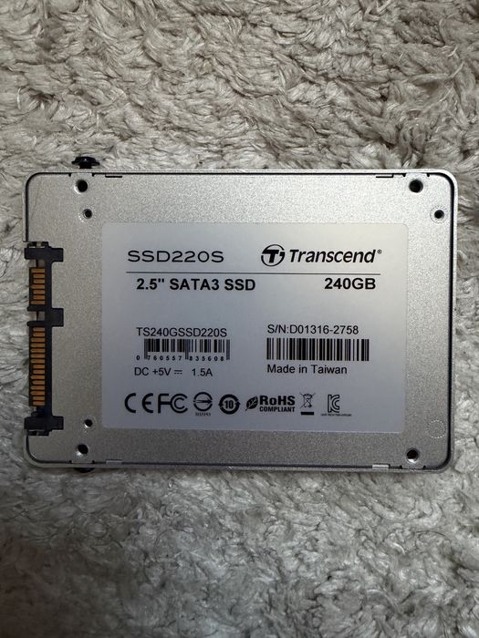 Продам SSD жесткий диск Transcend на 240GB