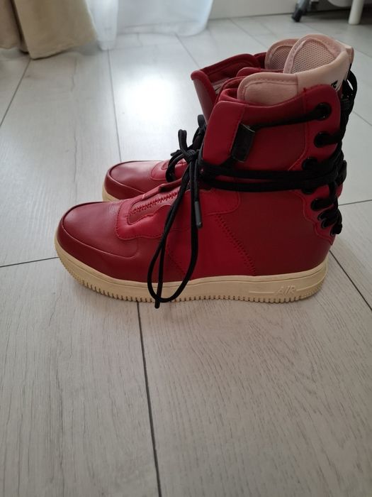 Ghete nike air piele marimea 36 cu 23 cm