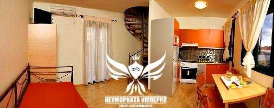 Продавам хотел с РЗП 530кв. в парцел 1521кв. на остров Лесбос, Гърция