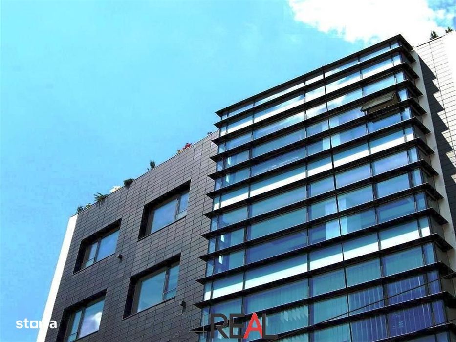 Spatiu pentru birouri 335 mp cu piscina si sala de fitness