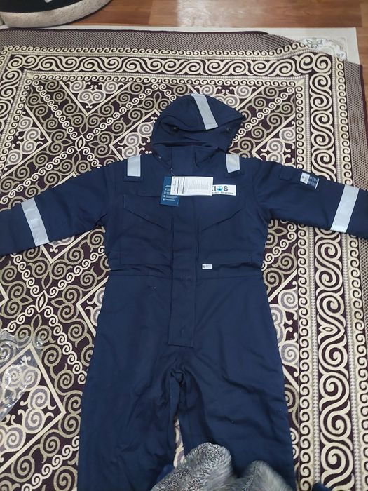 Продам новый,,зимний комбинизон