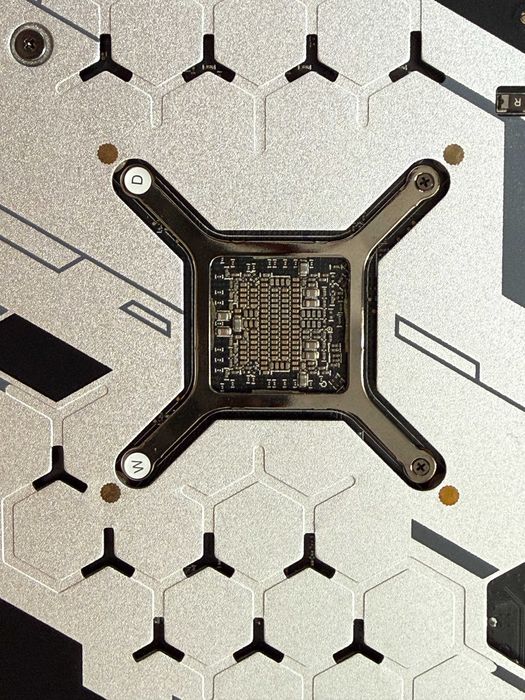 SAPPHIRE NITRO+ RX 5700 XT 8GB GDDR6 – Placa AMD Premium | Sigilii intacte | Cutie originală