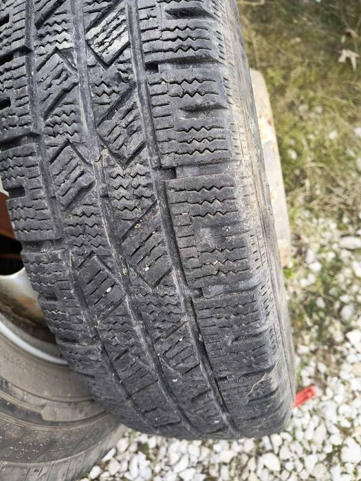 Два броя гуми с джанти 195/75/16С