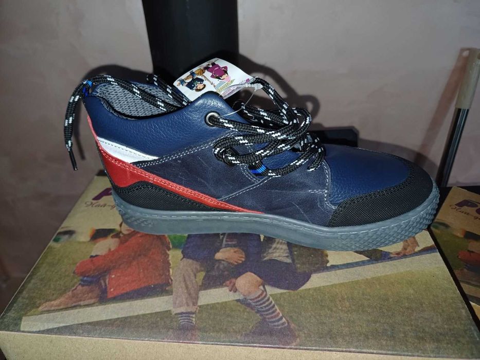 Продавам обувки 37 номер