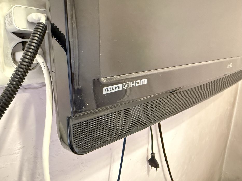Телевизор Vestel 101 см