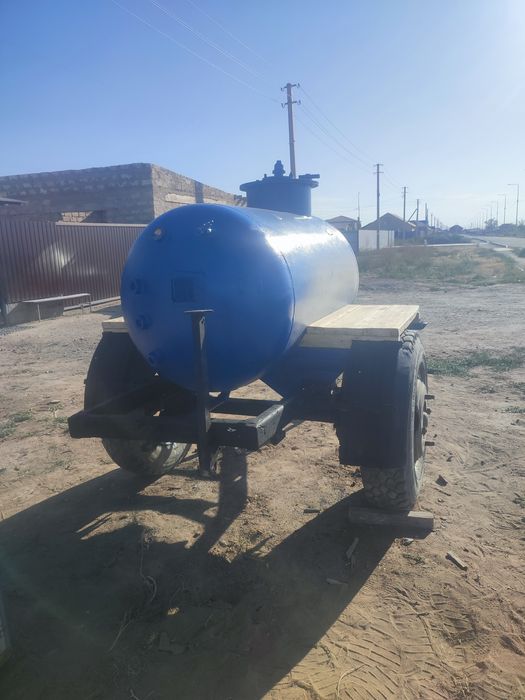 Прицеп бочка 1тонна