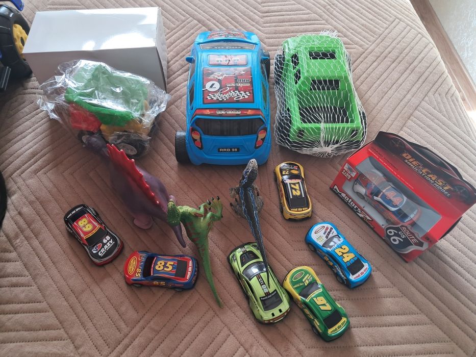 Продам калта с машинками