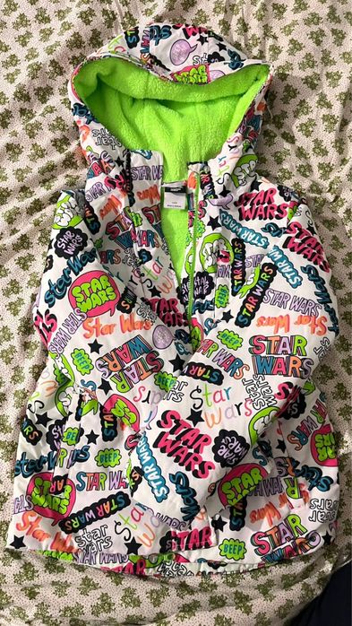 Продам детскую куртку