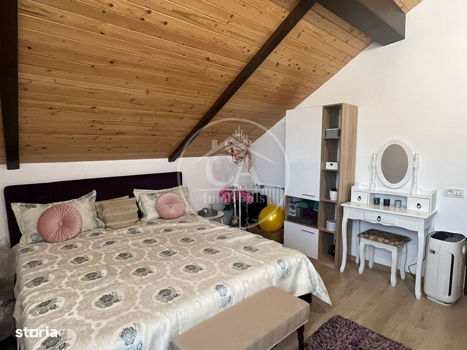 Casă P+subpantă cu 4 camere de vânzare în Cartierul Tineretului,Oradea
