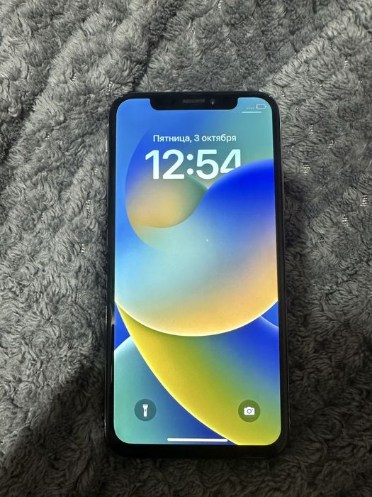 Продам Iphone 10