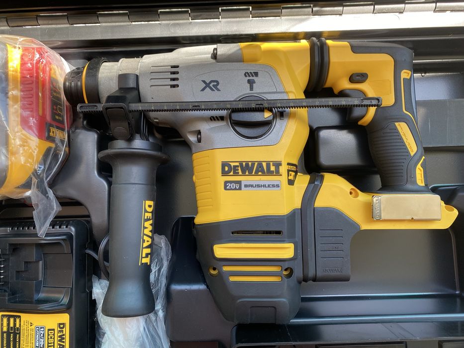 DEWALT DCH293 20V Max XR Перфоратор