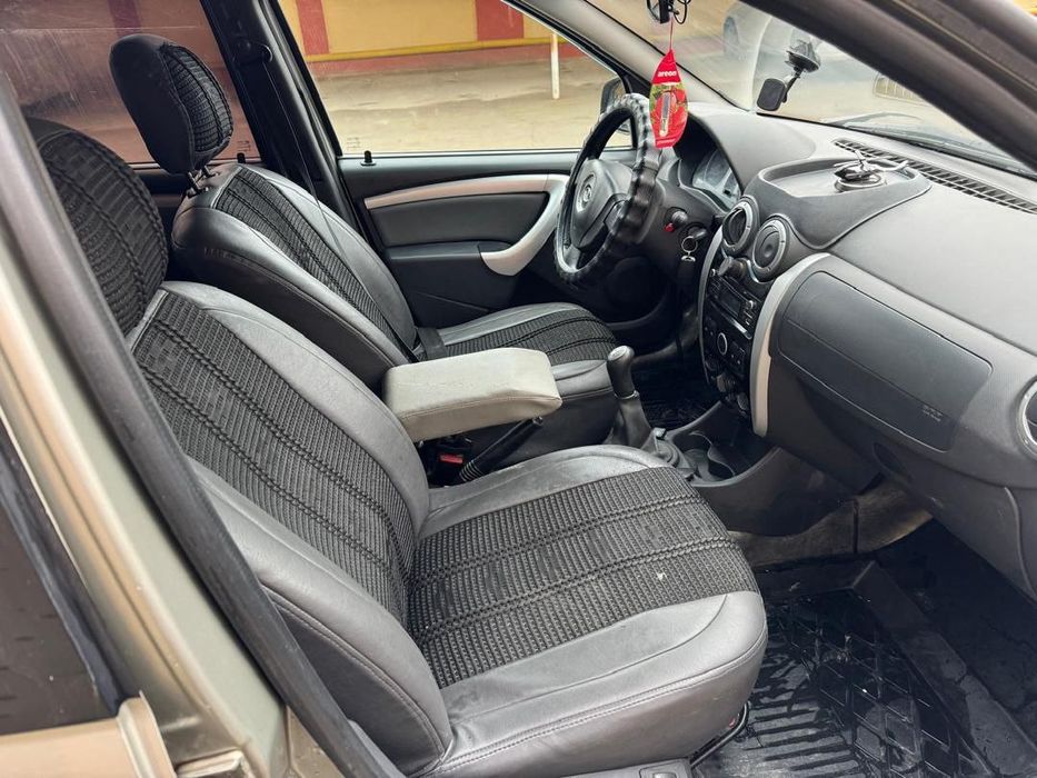 Largus avtomashinasi