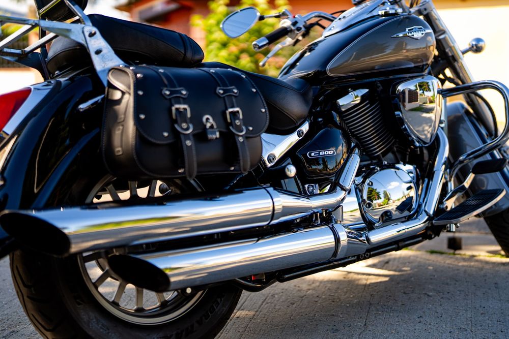 Suzuki Intruder 800