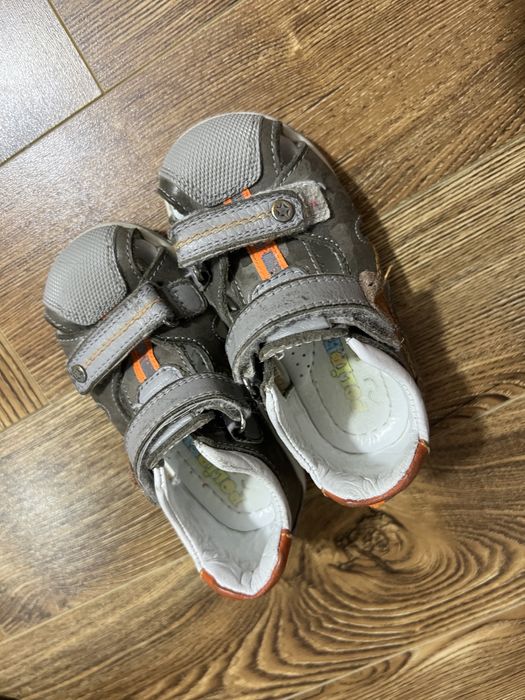 Продам обувь на мальчика