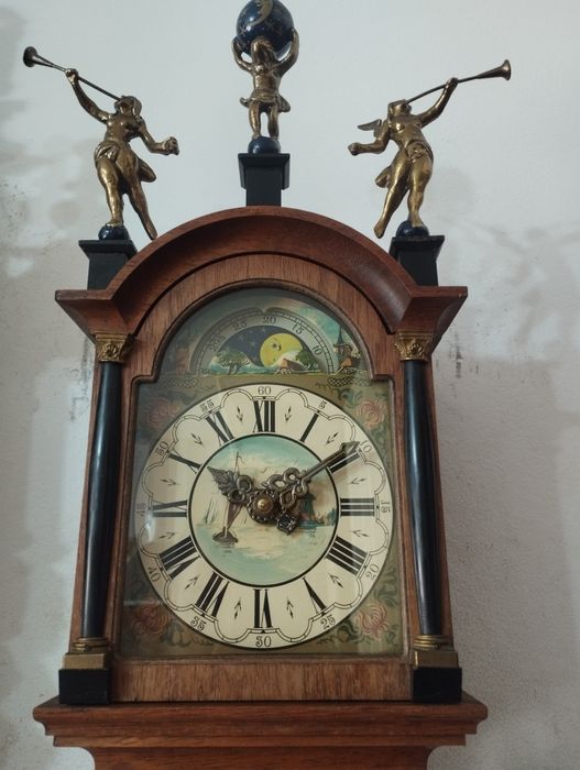 Ceas pendula de perete mecanism Urgos anii 70 cu pendul