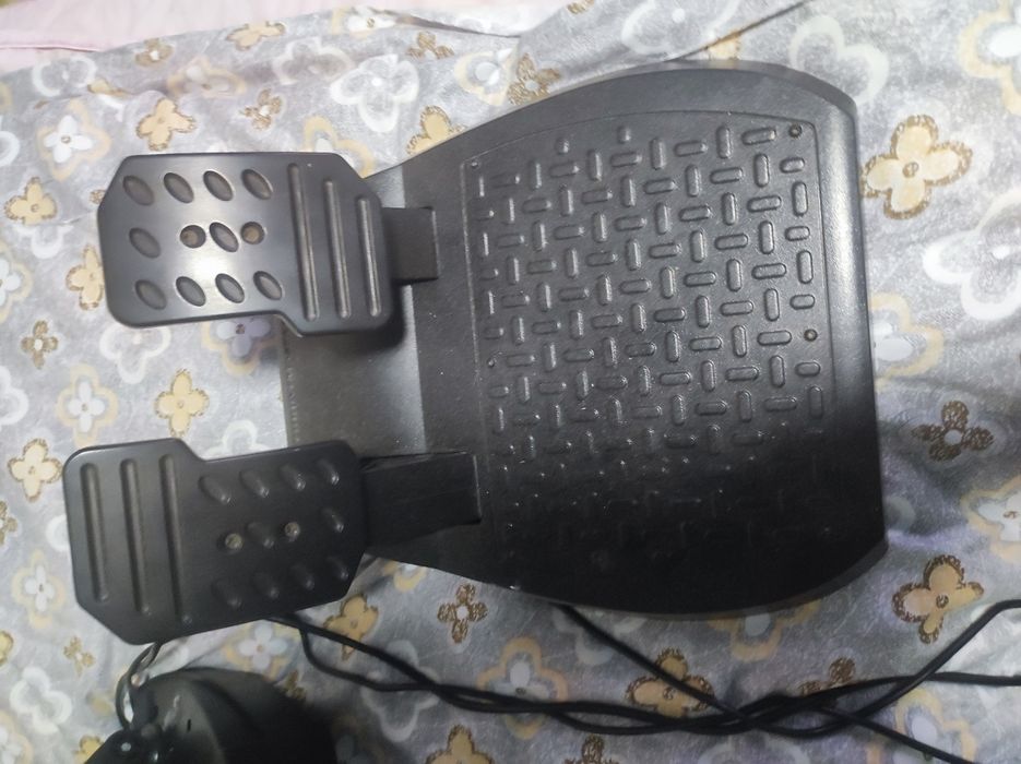 Руль  thrustmaster торг