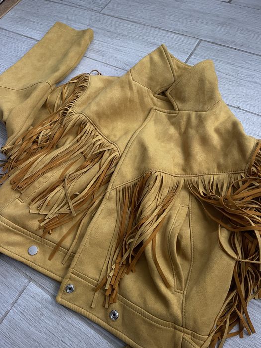 Яке с ресни в цвят горчица