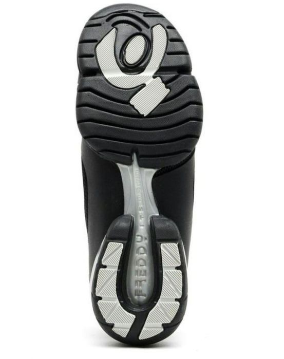 Женские кроссовки