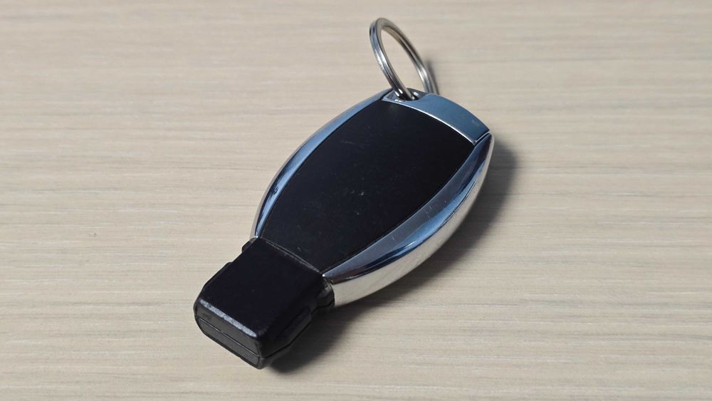 Cheie Mercedes cu placa electronica