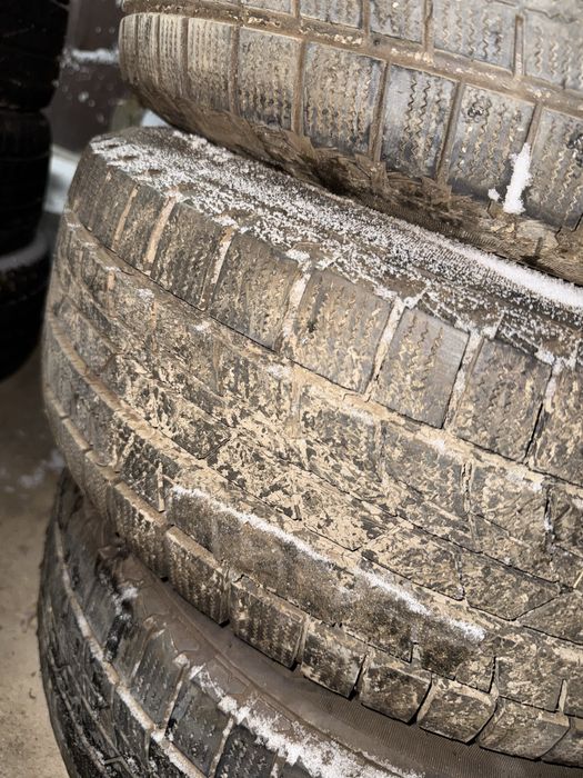 Зимние балон 215/60 R16