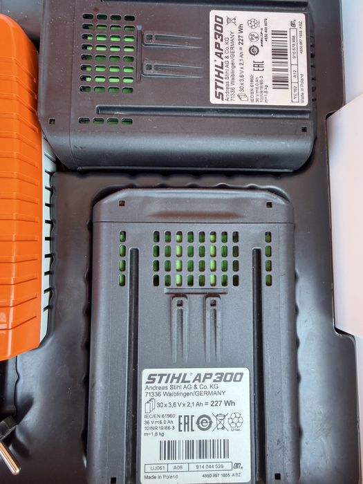 Stihl acumulator , incarcator