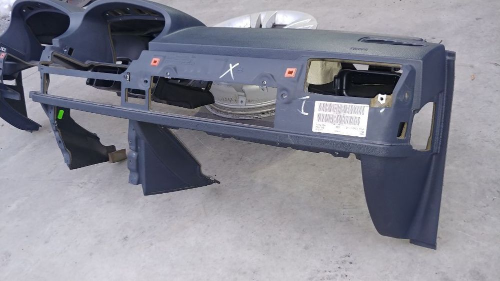 plansa bord albastra bmw seria 7 e65