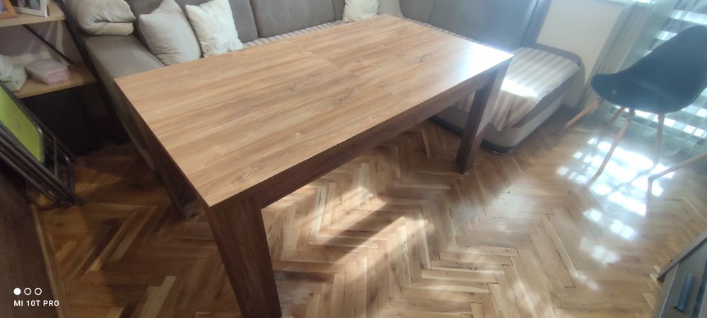 Голяма разтегателна холна мдф маса