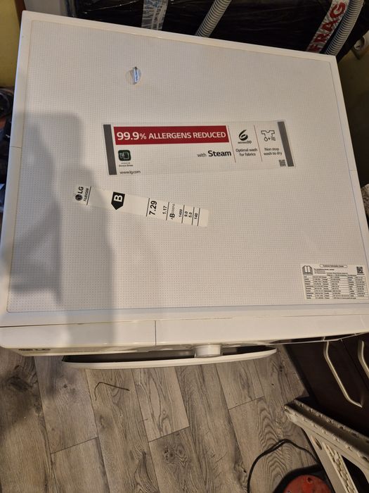 Пералня със сушилня LG Direct Drive