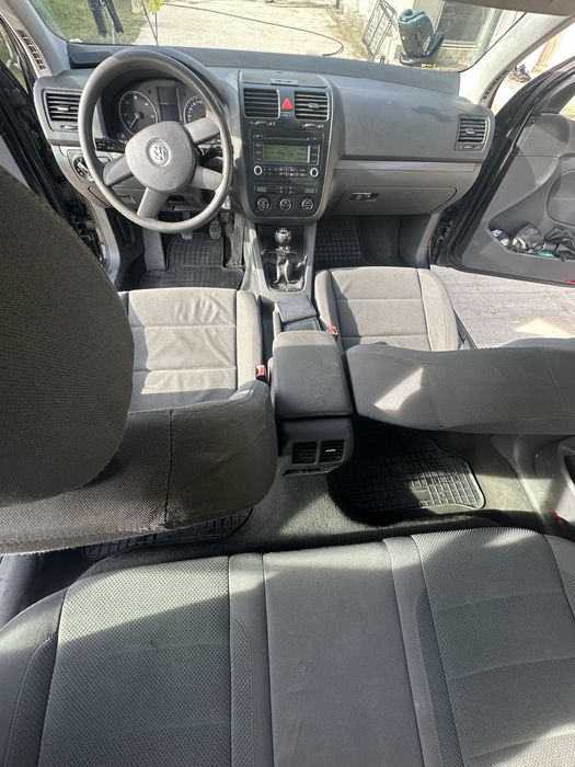Vand vw golf 5 , stare foarte buna